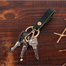 Cargar imagen en el visor de la galería, New Fashion Genuine Leather Women Small Gift Retro Handmade Purse Keychain Car Key Ring Holder Wallet Arts and Crafts for Men