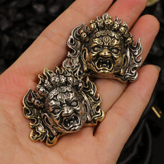 B 2 Pcs Brass Evil Myth Design Conchos Screw Back Rivets Leather Craft Bag Wallet Garment Decoration Cool Punk Style