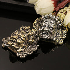 B 2 Pcs Brass Evil Myth Design Conchos Screw Back Rivets Leather Craft Bag Wallet Garment Decoration Cool Punk Style