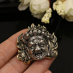 B 2 Pcs Brass Evil Myth Design Conchos Screw Back Rivets Leather Craft Bag Wallet Garment Decoration Cool Punk Style